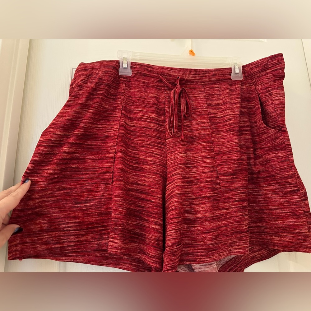 LuLaRoe Jessica Red Shorts 2XL size 22-24